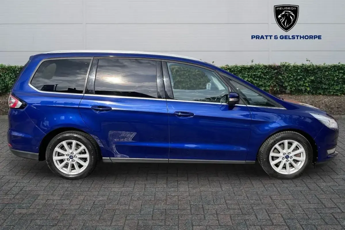 Begagnad Ford Galaxy Titanium X 148 HK (108 kW) 2017 Blå Minibuss
