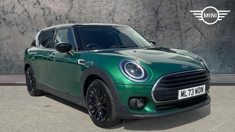 Green Used 2023 Mini Cooper Clubman Classic Estate | £22,990 (Expensive) - Image 1/4
