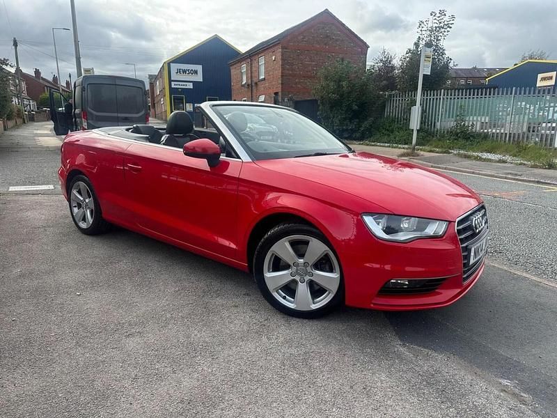 Used Audi A3 Cabriolet Sport 180 HP (132 kW) 2014 Red Cabriolet