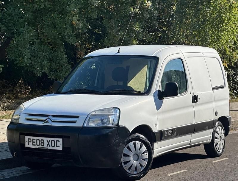 White Used 2008 Citroën Berlingo MPV | £2,495 - Image 1/4