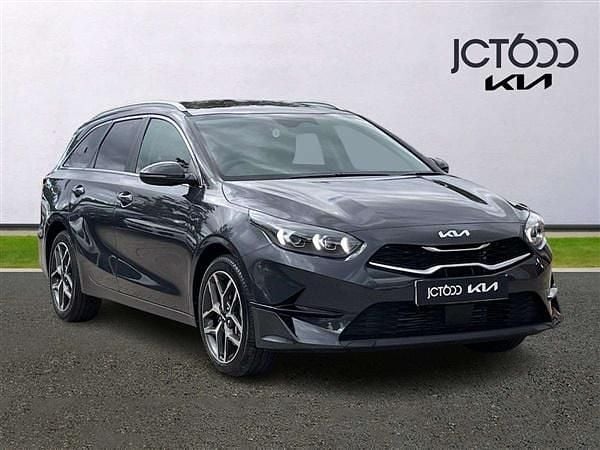 Used 2025 Kia Ceed 3 Estate | £21,359 (A bit pricey) - Image 1/4