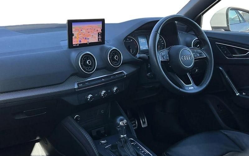 Used Audi Q2 S-Line 150 HP (110 kW) 2019 White SUV