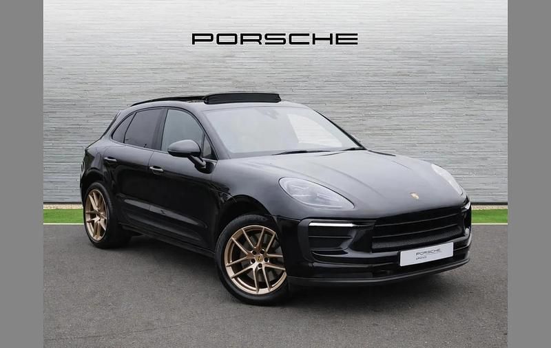 Black Used 2021 Porsche Macan SUV | £41,790 (Fair price) - Image 1/4