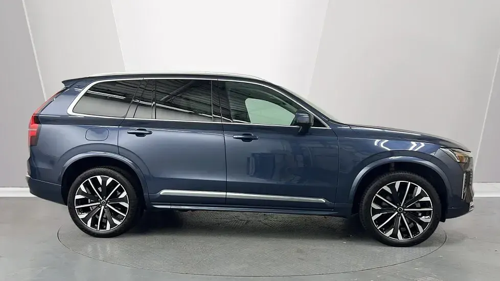 Used Volvo XC90 Core 455 HP (334 kW) 2025 Blue SUV