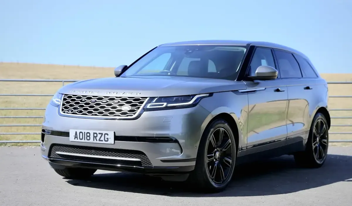 Used Land Rover Range Rover Velar SE 300 HP (220 kW) 2018 Silver SUV
