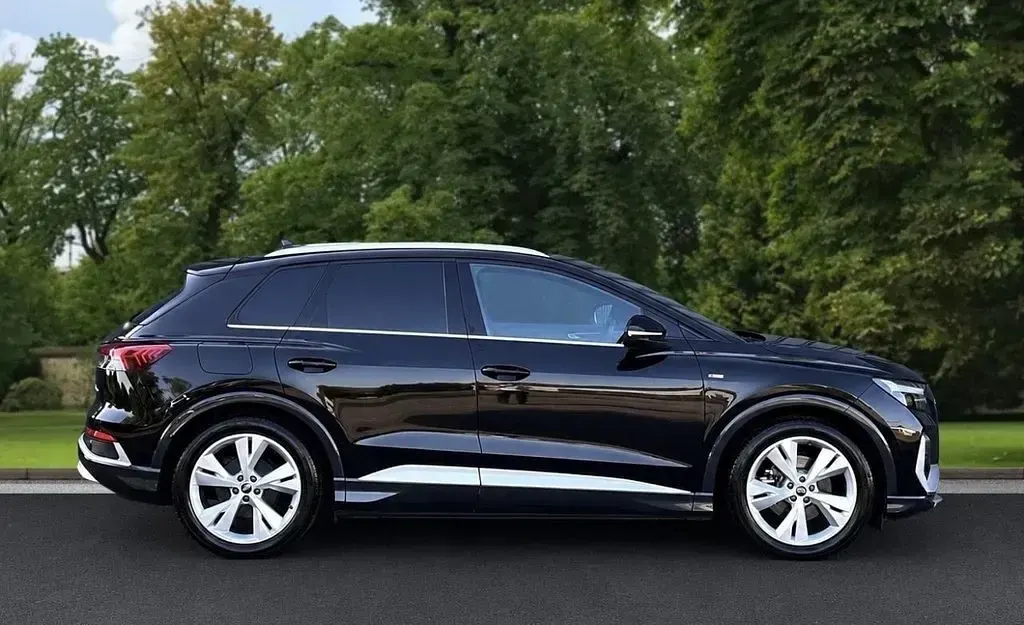 Used Audi Q4 e-tron S-Line 125 kW (170 HP) 2023 Black SUV