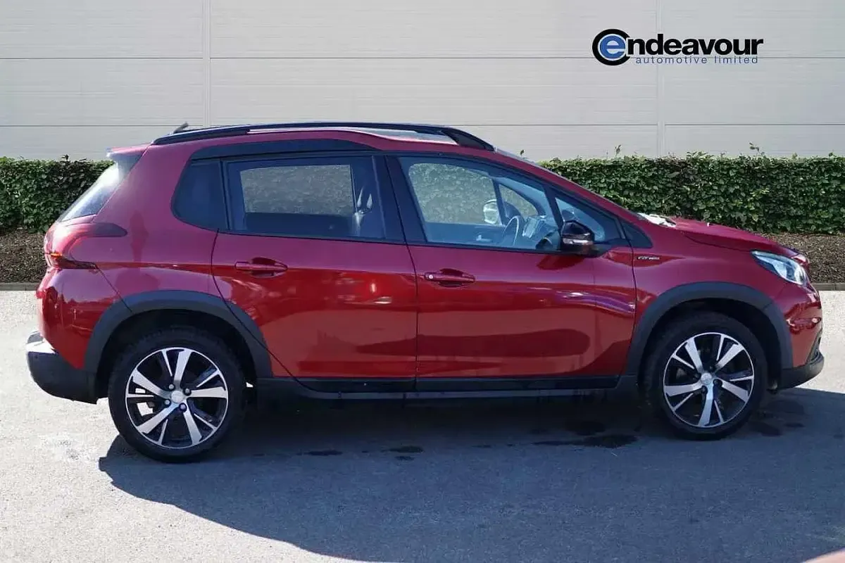 Używany Peugeot 2008 GT-line 2019 Czerwony SUV