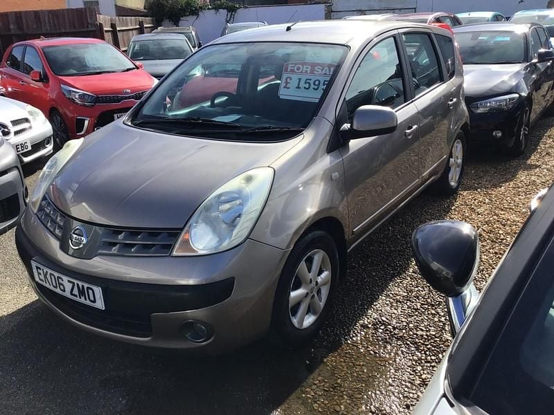 Używany Nissan Note SE 2006 Beżowy Hatchback