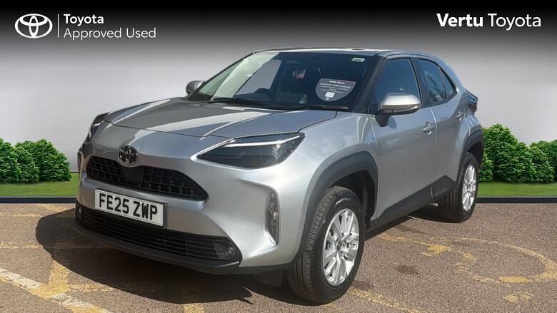 Used Toyota Yaris Hybrid 116 HP (85 kW) 2025 Estate