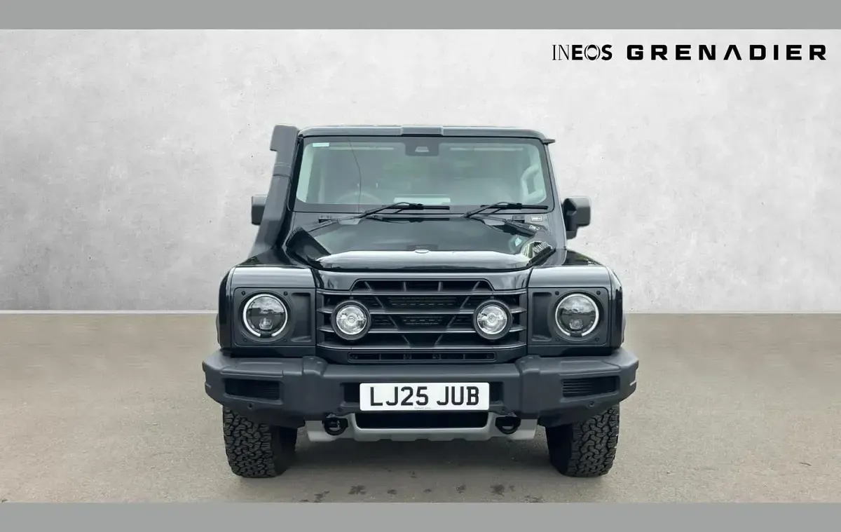 Used Ineos Grenadier 281 HP (206 kW) 2025 Grey SUV