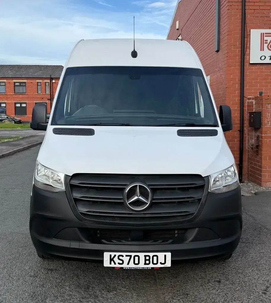 Used Mercedes Sprinter Progressive 150 HP (110 kW) 2020 White Van