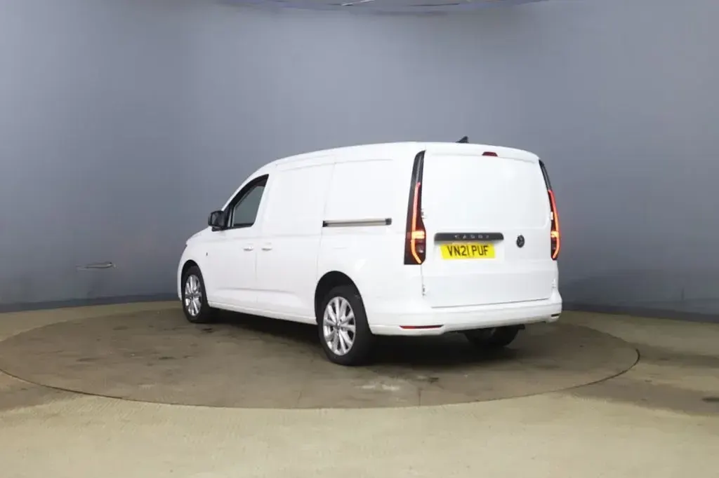 Used VW Caddy Pro 102 HP (75 kW) 2021 White MPV