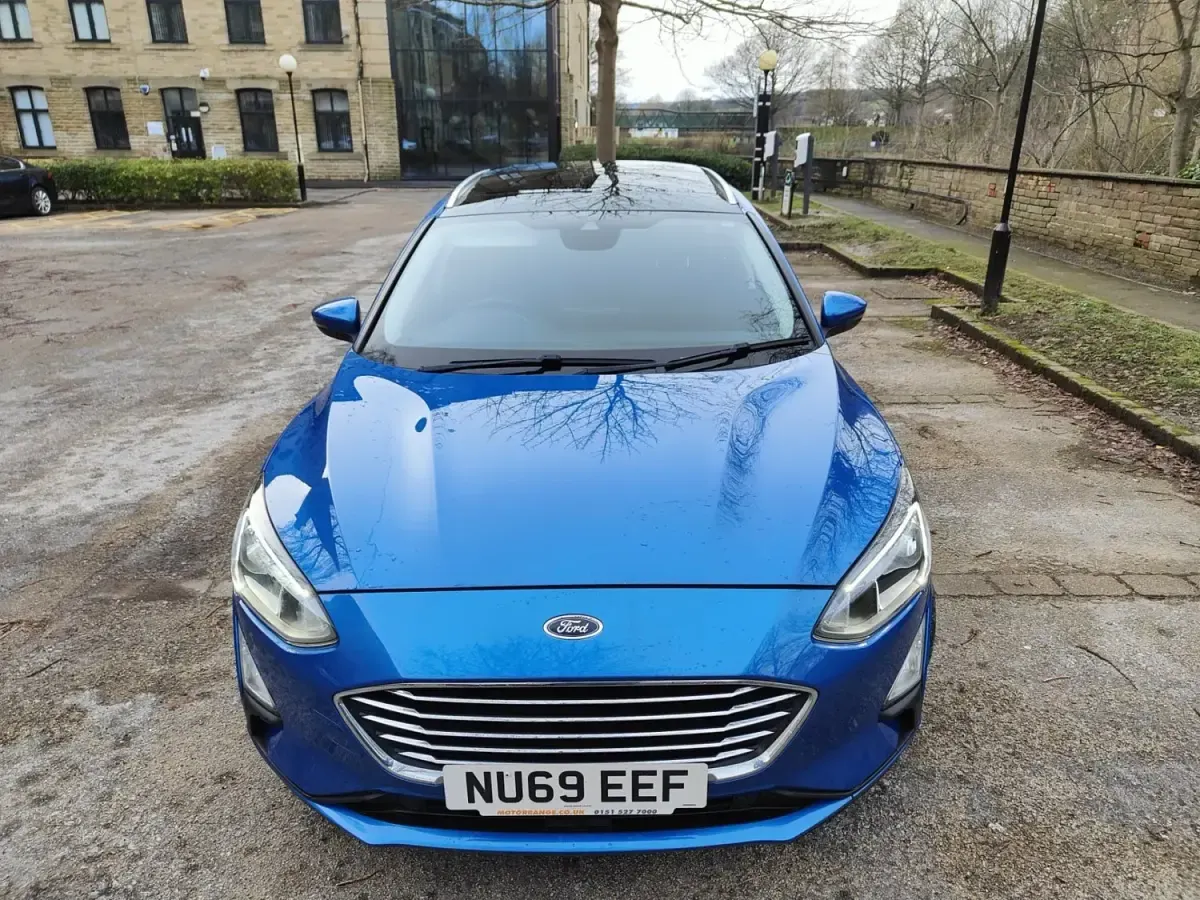 Usado Ford Focus Titanium 120 HP (88 kW) 2019 Azul Carrinha