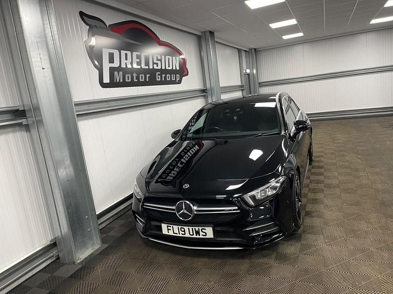 Begagnad Mercedes A35 AMG Premium 2019 Svart Halvkombi