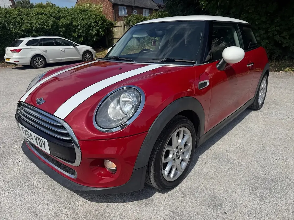 Used Mini Cooper D Hatch 116 HP (85 kW) 2014 Red Hatchback