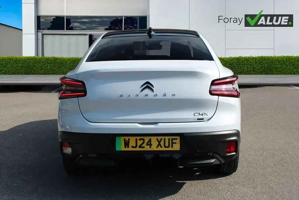 Used Citroën e-C4 100 kW (136 HP) 2024 Sedan