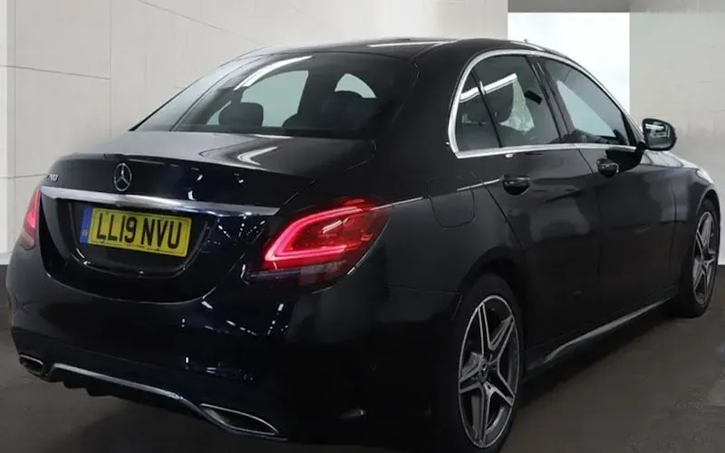 Used Mercedes C200 AMG line 184 HP (135 kW) 2019 Sedan