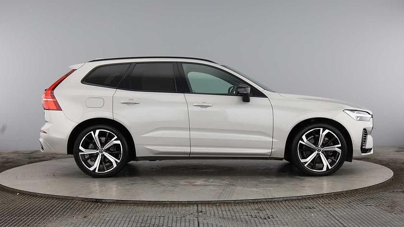 Used Volvo XC60 R-Design Pro 449 HP (330 kW) 2022 Silver SUV