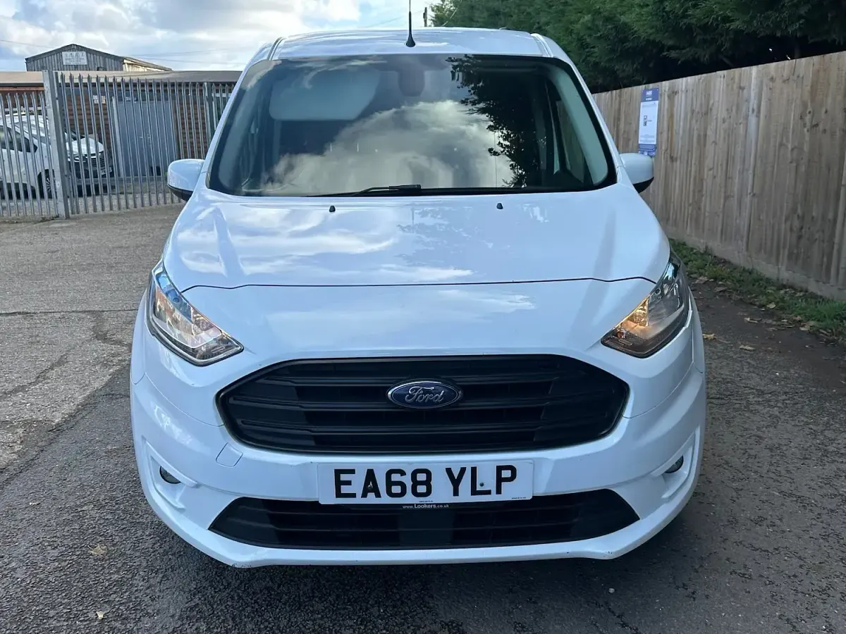 Used Ford Transit Limited 120 HP (88 kW) 2018 White Van
