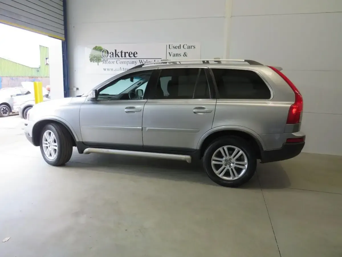 Usado Volvo XC90 SE 200 CV (147 kW) 2012 Plateado SUV