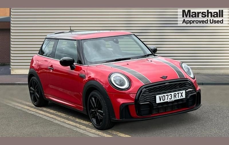 Used Mini Cooper Sport 134 HP (98 kW) 2023 Red Hatchback