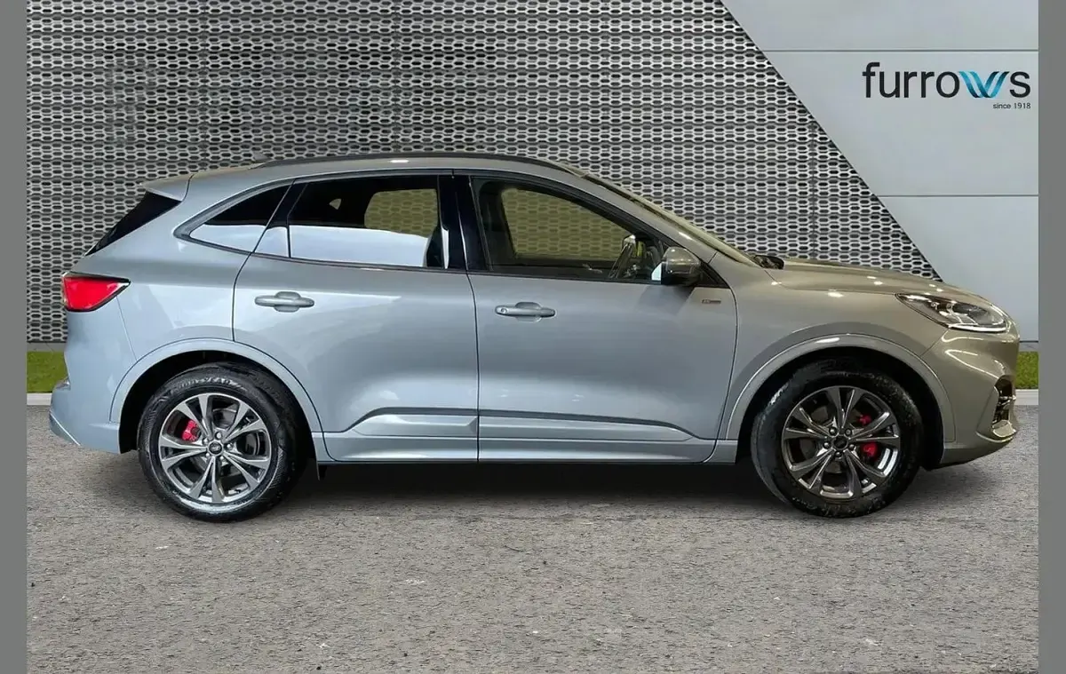 Used Ford Kuga ST-Line 147 HP (108 kW) 2023 Silver SUV