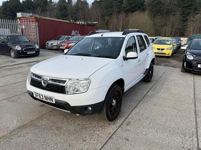 Used Dacia Duster Lauréate 110 HP (80 kW) 2013 White SUV
