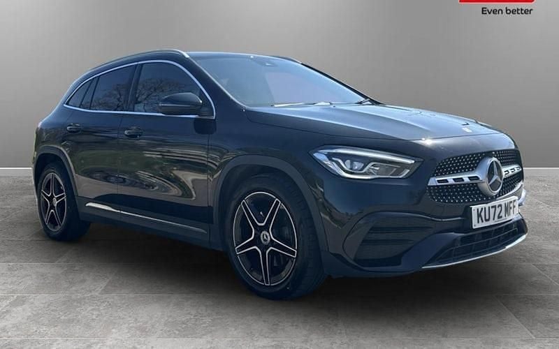 Usado Mercedes GLA180 Executive 136 HP (100 kW) 2022 SUV