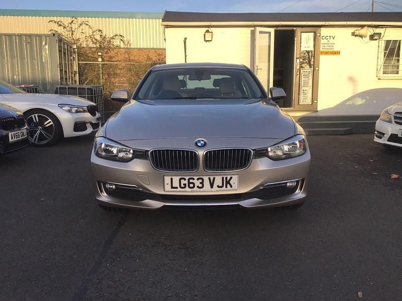 Used BMW 320 Luxury Line 2013 Silver Sedan