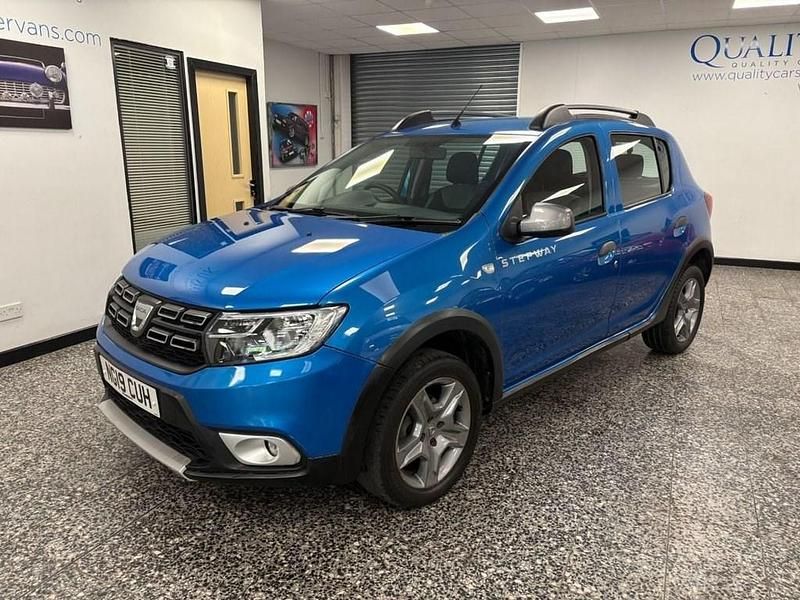 Used Dacia Sandero Essentiel 2019 Blue Hatchback