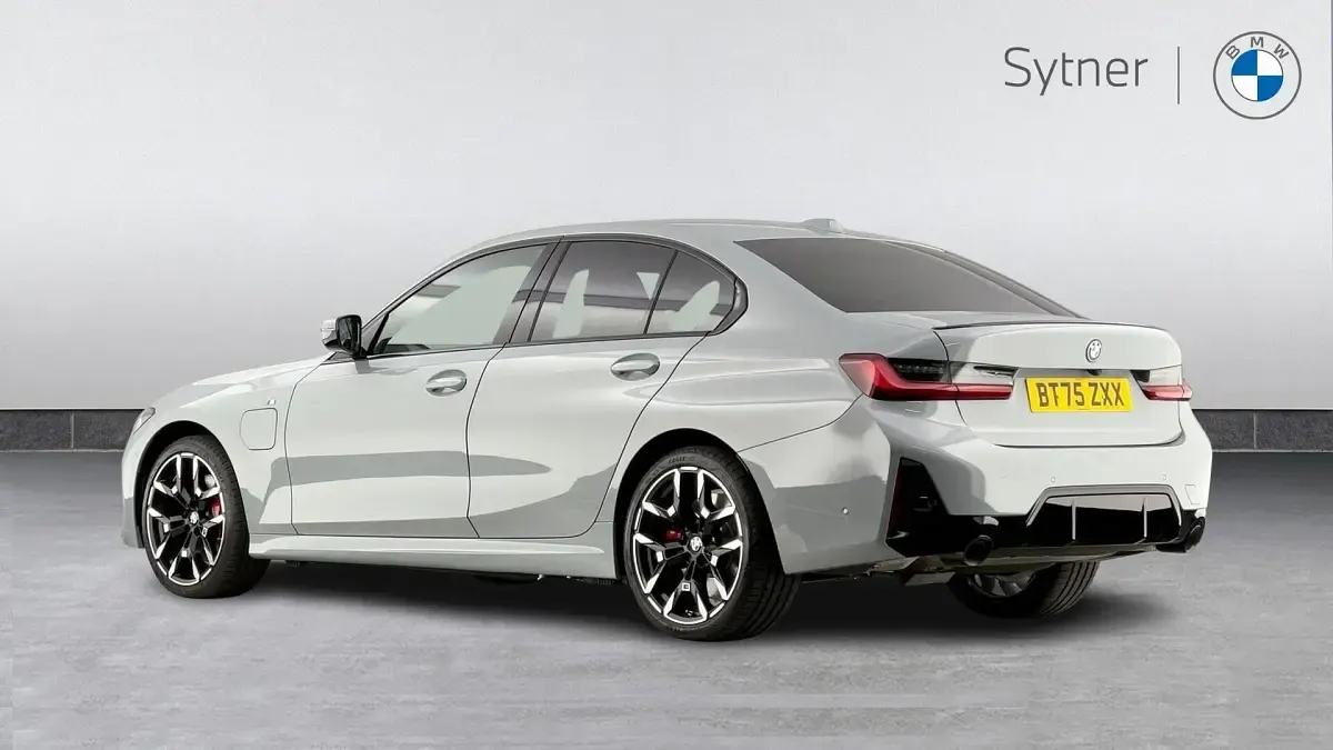 Used BMW 330 M Sport 288 HP (211 kW) 2025 Grey