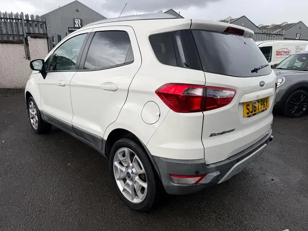 Used Ford Ecosport Titanium 125 HP (91 kW) 2017 White SUV