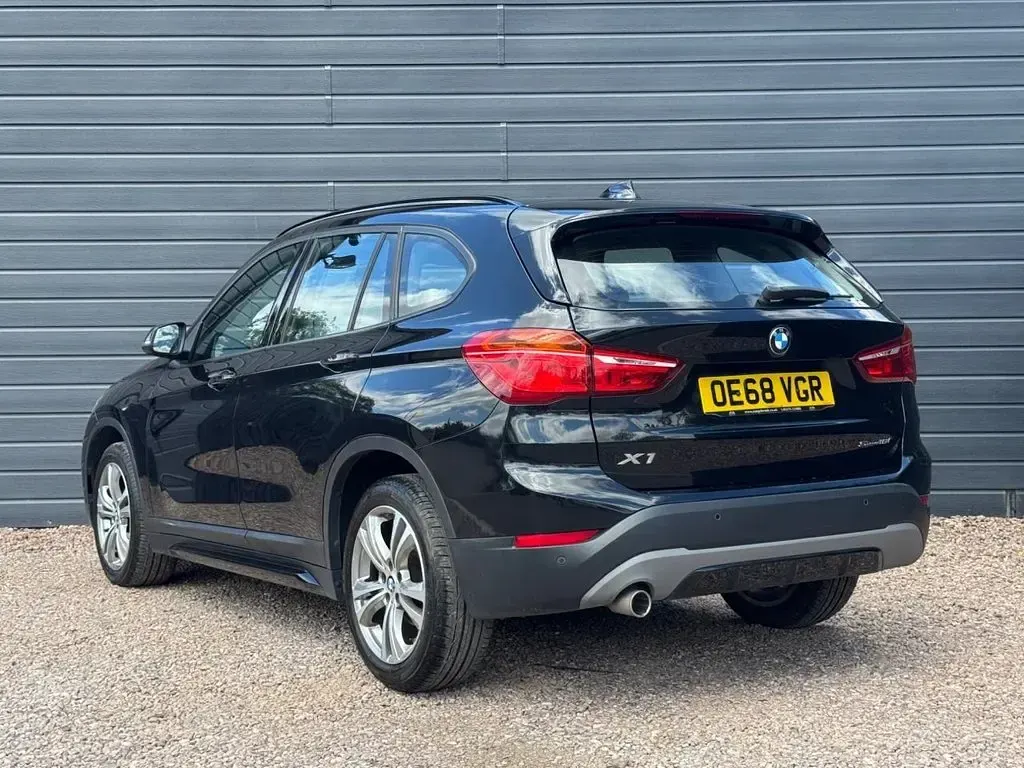 Used BMW X1 Sport Line 140 HP (102 kW) 2019 Black SUV