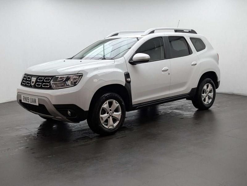 Used Dacia Duster Comfort 130 HP (95 kW) 2019 White SUV