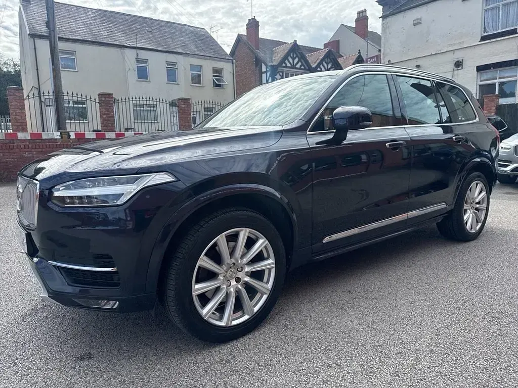 Used Volvo XC90 Inscription 235 HP (172 kW) 2017 Blue SUV
