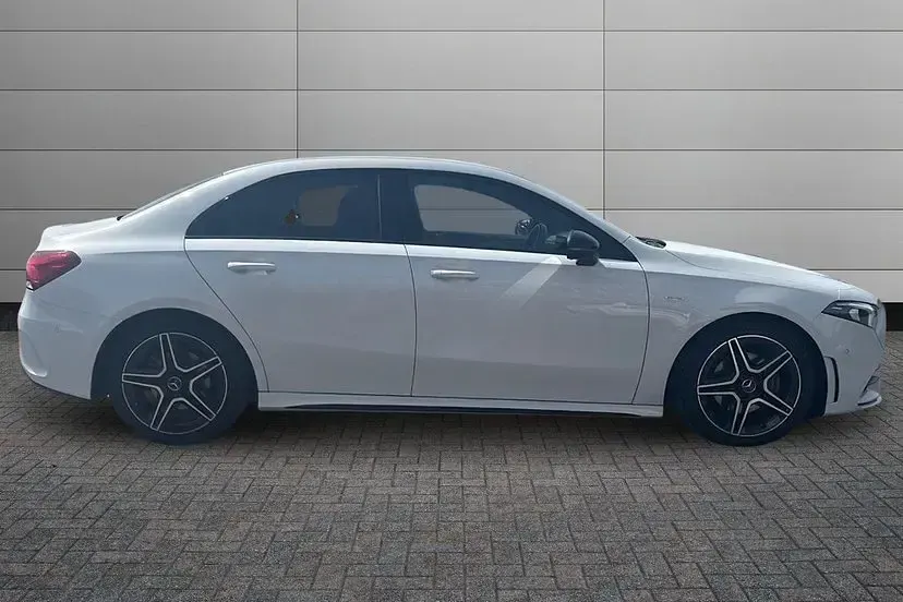 Used Mercedes A200 Executive 161 HP (118 kW) 2022 White Sedan