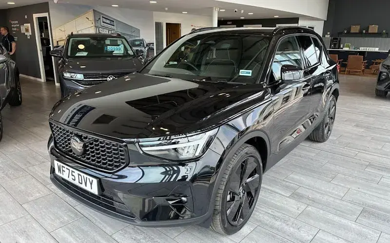 Used Volvo XC40 Plus 197 HP (144 kW) 2026 SUV