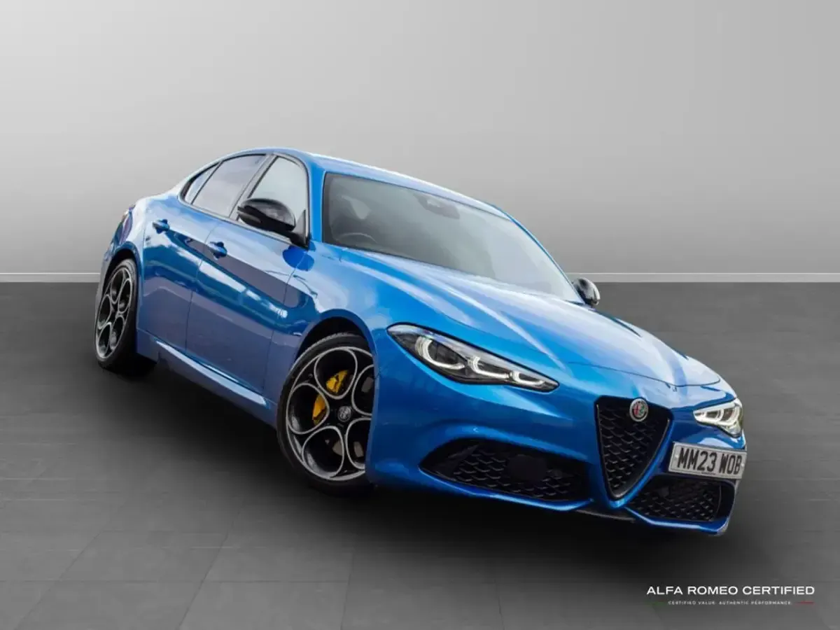 Used Alfa Romeo Giulia Veloce 276 HP (202 kW) 2023 Blue Sedan
