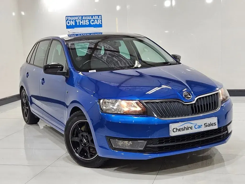 Used Skoda Rapid Sport 105 HP (77 kW) 2015 Blue Hatchback