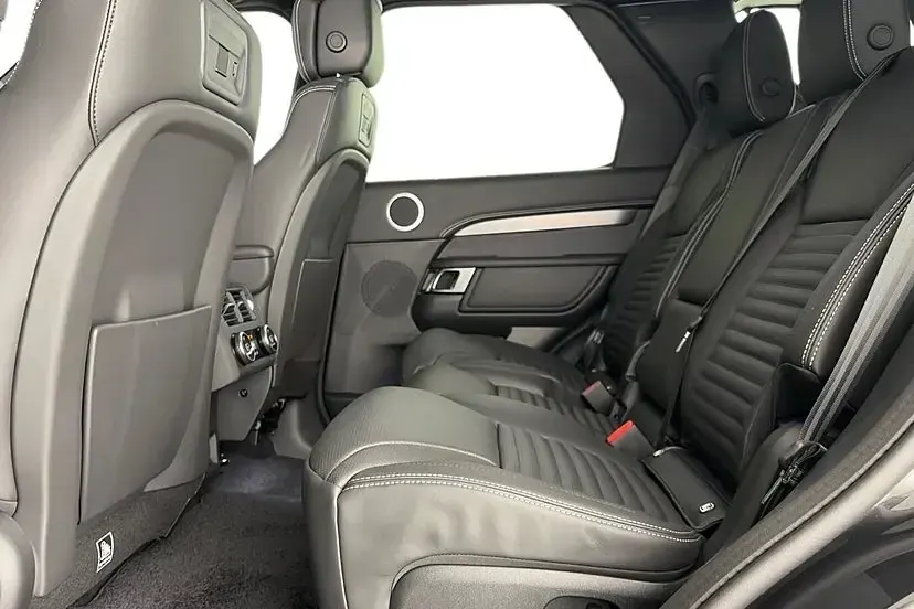 Used Land Rover Discovery 345 HP (253 kW) 2026 Grey SUV