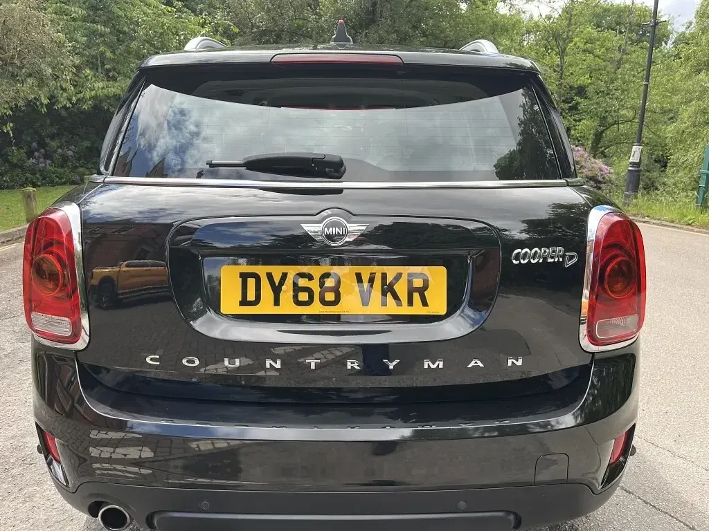 Used Mini Cooper D 150 HP (110 kW) 2018 Black Hatchback