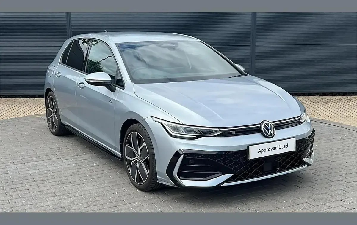 Used VW Golf VIII R-line 147 HP (108 kW) 2025 Silver Hatchback