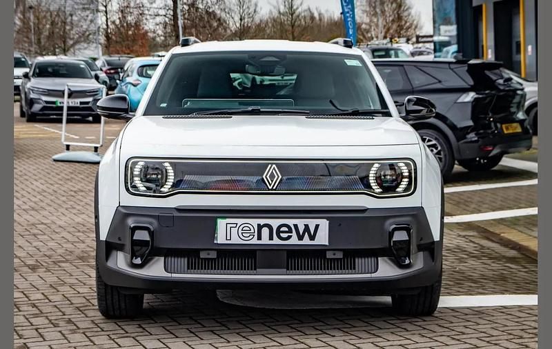Usado Renault R4 Komfort 108 kW (147 HP) 2026 Branco SUV