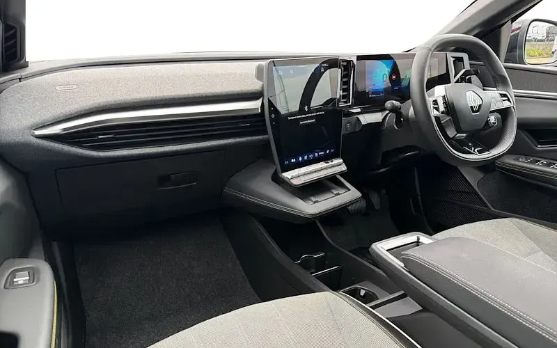 Used Renault Megane E-Tech Komfort 160 kW (218 HP) 2025 Hatchback