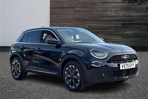 Black Used 2025 Fiat 600 La Prima SUV | £21,498 (Fair price) - Image 1/4