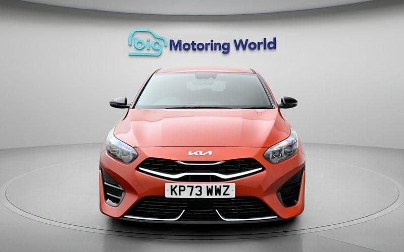Used Kia ProCeed GT-Line 159 HP (116 kW) 2023 Orange Estate