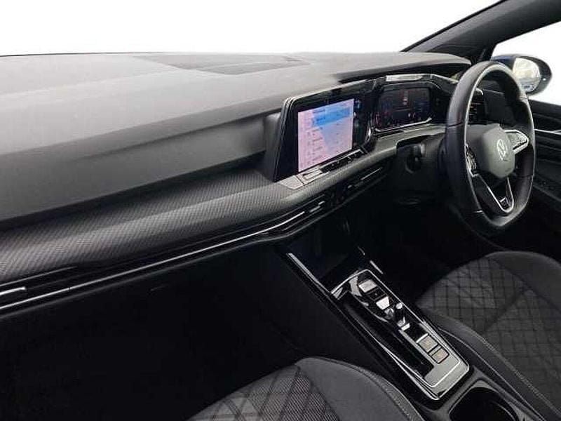 Used VW Golf VIII R-line 150 HP (110 kW) 2024 Blue Hatchback