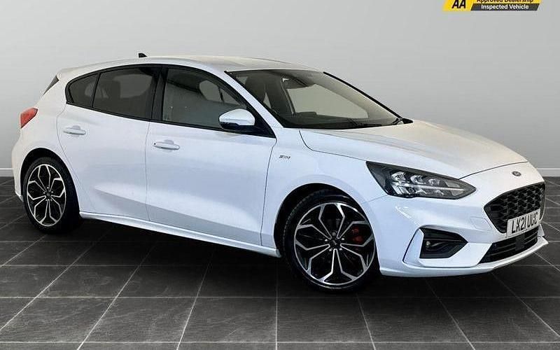 Used 2021 Ford Focus ST-Line X Hatchback | £13,995 (Good price) - Image 1/2