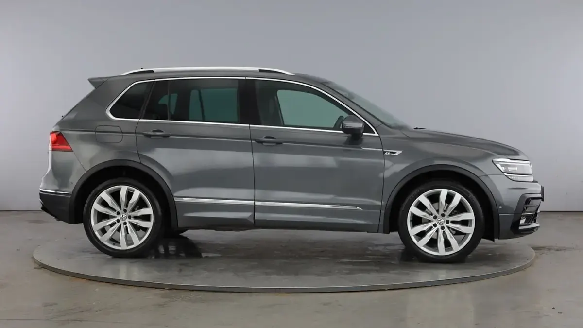 Used VW Tiguan R-line 150 HP (110 kW) 2019 Grey SUV
