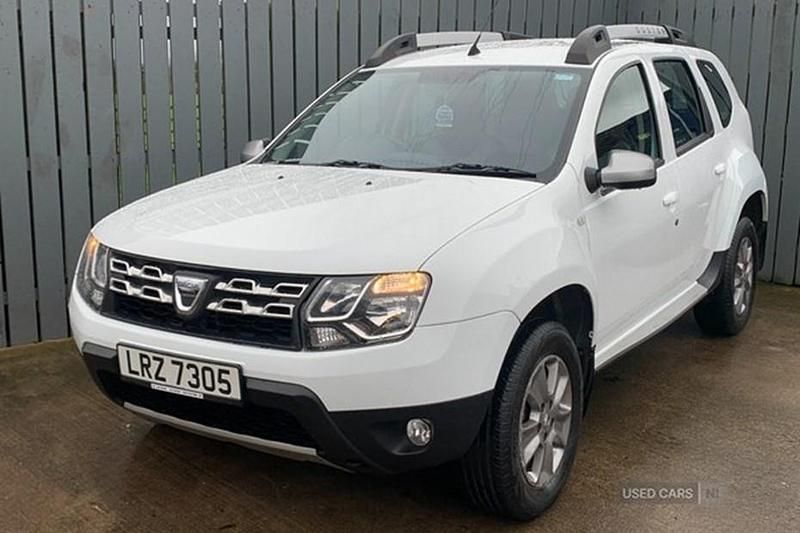 Used 2017 Dacia Duster Lauréate Estate | £4,450 (Fair price) - Image 1/1